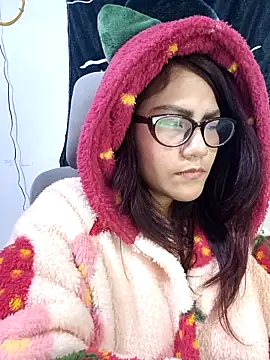 Snapshot of ZUCAAT chatting on 11, 10, 2025 ZUCAAT online show from 11, 10, 2025