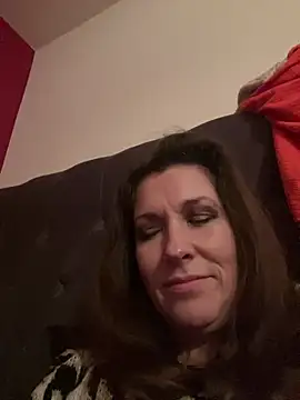 Lwhite1 online show from 2, 2, 2025