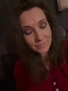 Lwhite1 online show from 26, 11, 2025