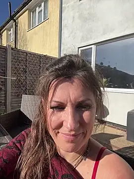 Lwhite1 online show from 7, 4, 2026