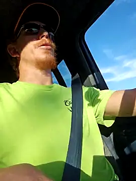 Snapshot of REDHAMMER_ chatting on 5, 1, 2026 REDHAMMER online show from 5, 1, 2026