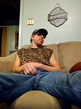 Snapshot of REDHAMMER_ chatting on 1, 3, 2026 REDHAMMER online show from 1, 3, 2026