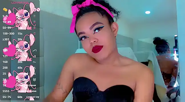 KayleighDreams  online show from 25, 2, 2025