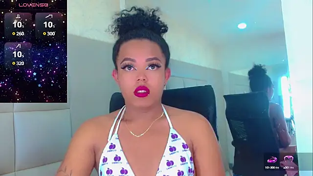 KayleighDreams  online show from 8, 3, 2025