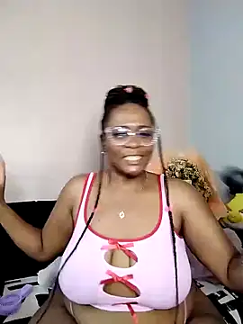 Snapshot of CocoBootyyy chatting on 16, 1, 2025 CocoBootyyy online show from 16, 1, 2025