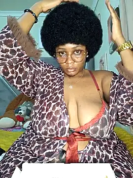 Snapshot of CocoBootyyy chatting on 19, 9, 2025 CocoBootyyy online show from 19, 9, 2025