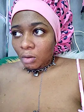 Snapshot of CocoBootyyy chatting on 21, 11, 2025 CocoBootyyy online show from 21, 11, 2025