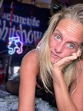 vixendoll87 online show from 23, 12, 2024