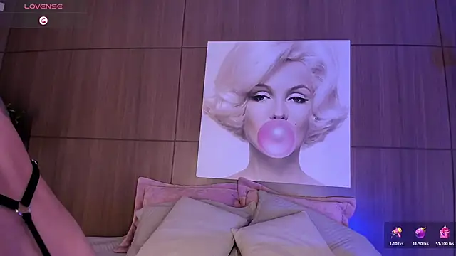 Snapshot of AgattaDuque chatting on 25, 11, 2025 AgattaDuque online show from 25, 11, 2025