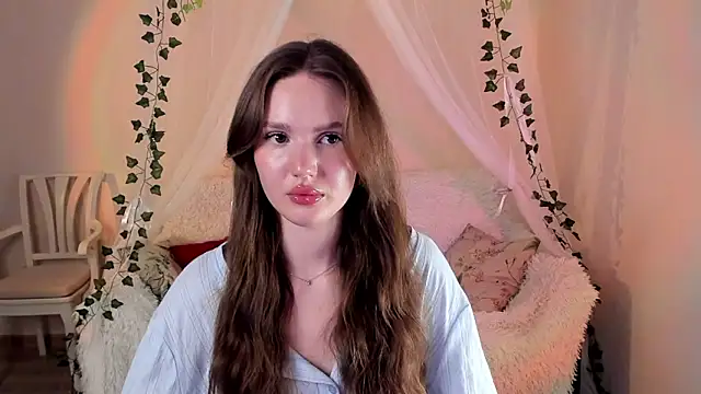 Snapshot of MishkaMe chatting on 21, 11, 2025 MishkaMe online show from 21, 11, 2025