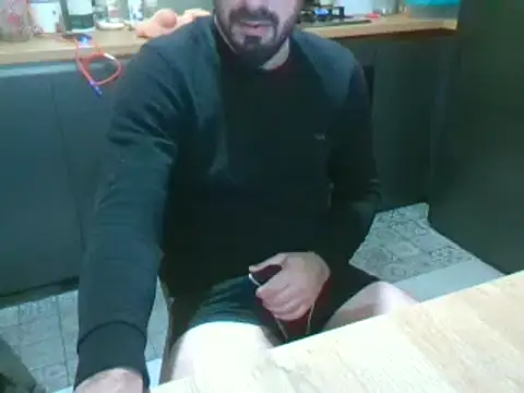 Snapshot of giorgakaci69 chatting on 23, 12, 2024 giorgakaci69 online show from 23, 12, 2024