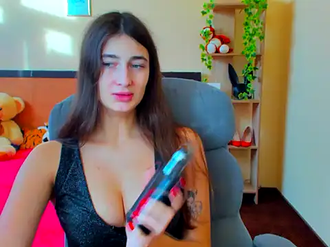 Snapshot of Moon-liza chatting on 9, 1, 2025 Moon-liza online show from 9, 1, 2025