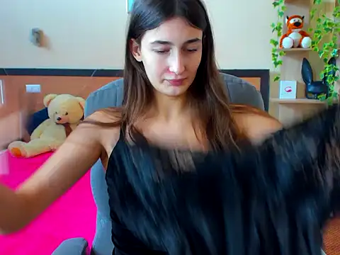 Snapshot of Moon-liza chatting on 21, 2, 2025 Moon-liza online show from 21, 2, 2025