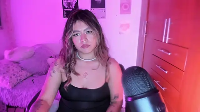 StephaniFox online show from 18, 4, 2026