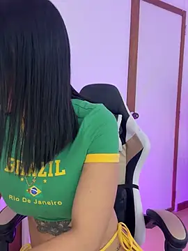 Snapshot of Dj_scarlettmorreti chatting on 13, 9, 2025 Dj scarlettmorreti online show from 13, 9, 2025