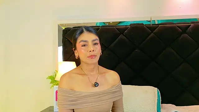 Holly Brensonexx  online show from 12, 11, 2025