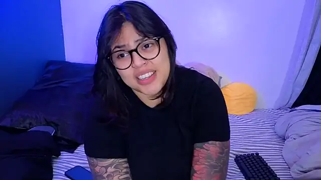 miacanela xo online show from 23, 5, 2026