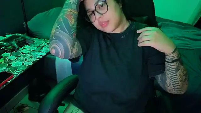 miacanela xo online show from 2, 7, 2026