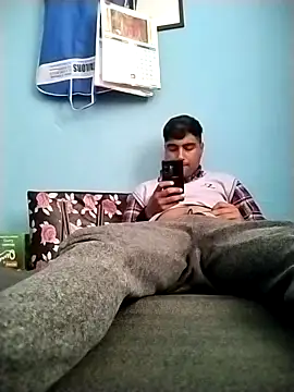 Snapshot of SweetFatBoy chatting on 15, 4, 2026 SweetFatBoy online show from 15, 4, 2026
