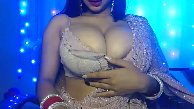 Naughty nikkii online show from 8, 3, 2025