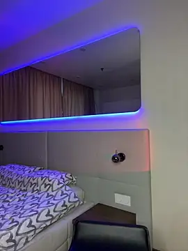 Melisa Ester online show from 12, 12, 2024