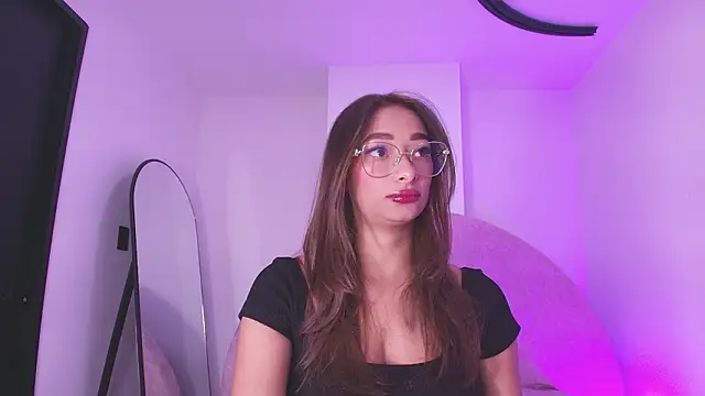 Snapshot of vale_ross_ chatting on 18, 2, 2026 vale ross online show from 18, 2, 2026