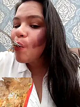 Snapshot of Julieta-tits chatting on 31, 1, 2025 Julieta-tits online show from 31, 1, 2025