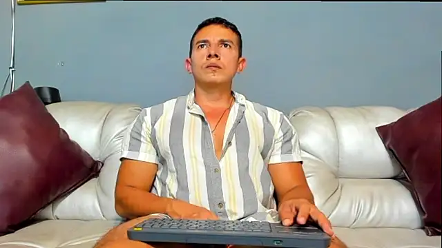 derekk frostt online show from 22, 6, 2026