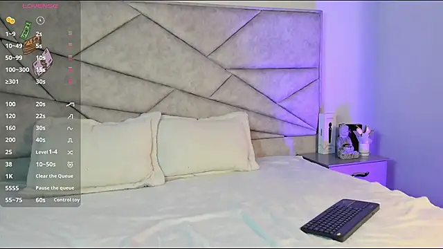 Snapshot of 1m_megan chatting on 23, 2, 2025 1m megan online show from 23, 2, 2025