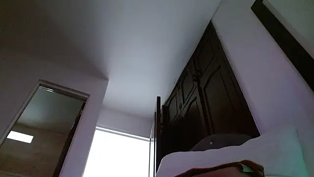 sweetsarabig22cm online show from 28, 3, 2026