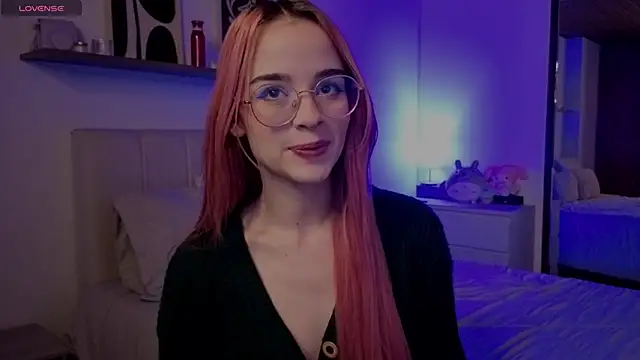 Roxxy mora online show from 17, 12, 2025