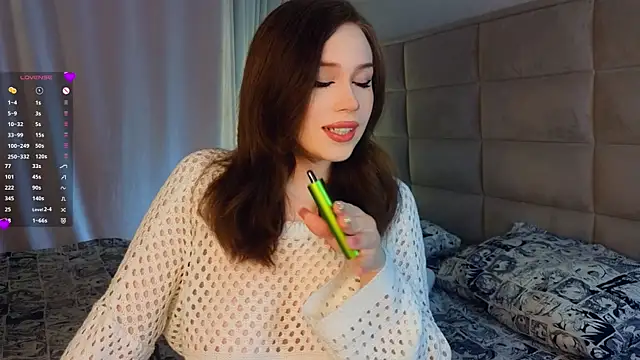 Snapshot of AsteriaHamel chatting on 18, 3, 2025 AsteriaHamel online show from 18, 3, 2025