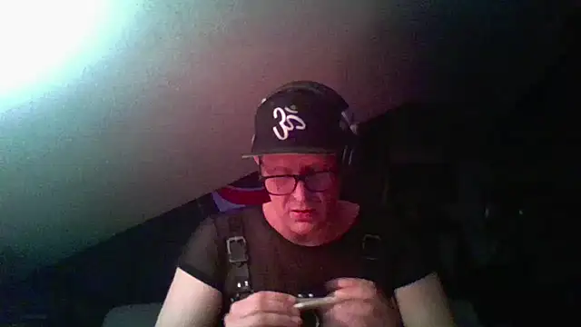 Bigthroaterboy online show from 3, 12, 2024