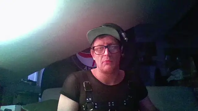 Bigthroaterboy online show from 6, 12, 2024