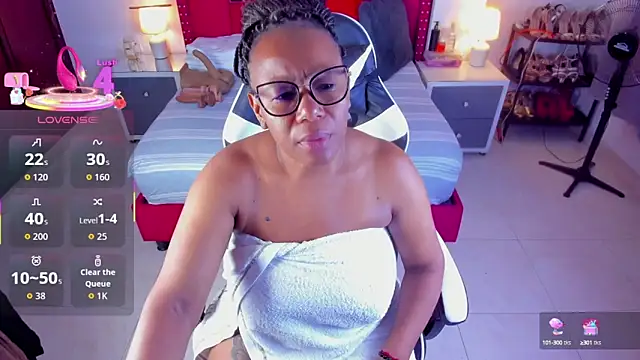 ShantalDior online show from 9, 9, 2025