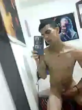 Snapshot of Restrepo300 chatting on 11, 12, 2024 Restrepo300 online show from 11, 12, 2024