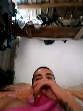 Snapshot of Restrepo300 chatting on 5, 10, 2025 Restrepo300 online show from 5, 10, 2025