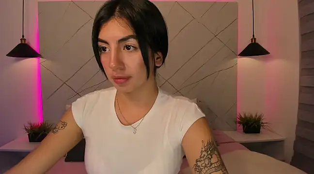 ANTONELLA  ROUSE  online show from 17, 2, 2025