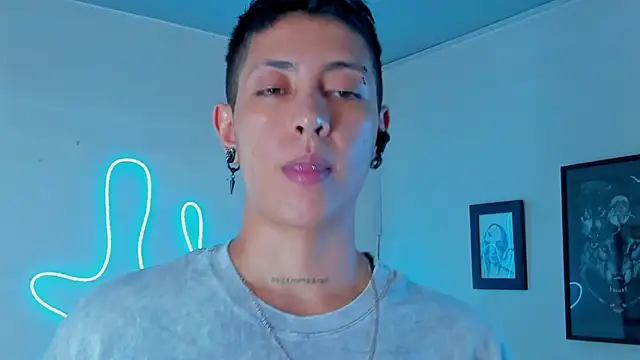 Aleja1214 online show from 15, 9, 2025