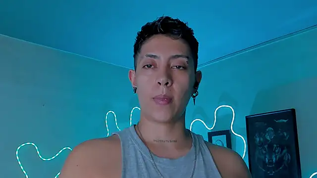 Snapshot of Aleja1214 chatting on 23, 4, 2026 Aleja1214 online show from 23, 4, 2026