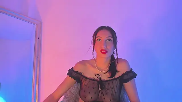 LyaEvanss online show from 8, 10, 2025