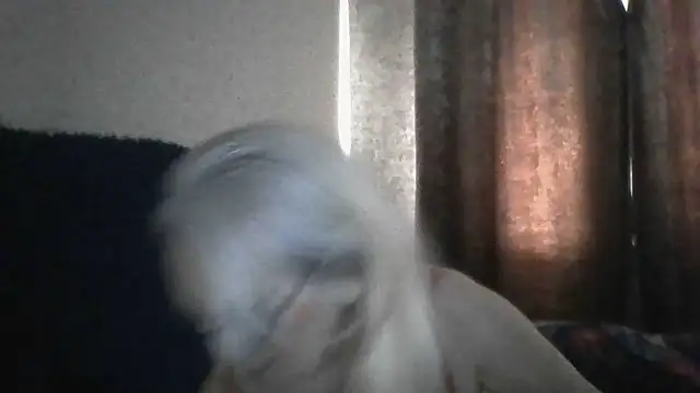 Snapshot of CarlyTreat chatting on 27, 6, 2026 CarlyTreat online show from 27, 6, 2026