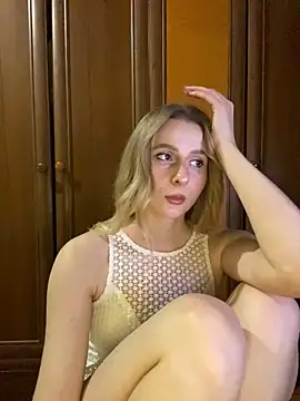 Snapshot of Ameli_Li chatting on 2, 12, 2024 Ameli Li online show from 2, 12, 2024