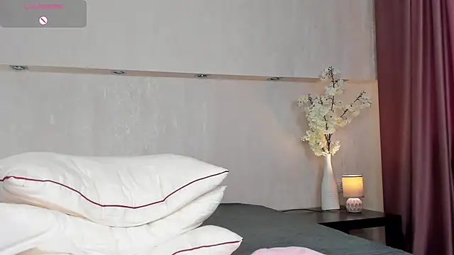 Snapshot of Erika_Carpenter chatting on 14, 7, 2026 Erika Carpenter online show from 14, 7, 2026