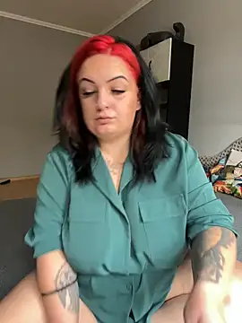 Snapshot of ninusbabee chatting on 10, 10, 2025 ninusbabee online show from 10, 10, 2025