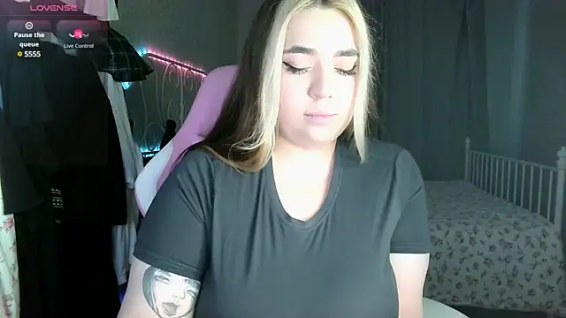 Snapshot of Roxy_Sakura chatting on 29, 1, 2025 Roxy Sakura online show from 29, 1, 2025