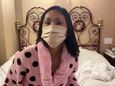 Snapshot of mako-mako33 chatting on 11, 9, 2025 mako-mako33 online show from 11, 9, 2025