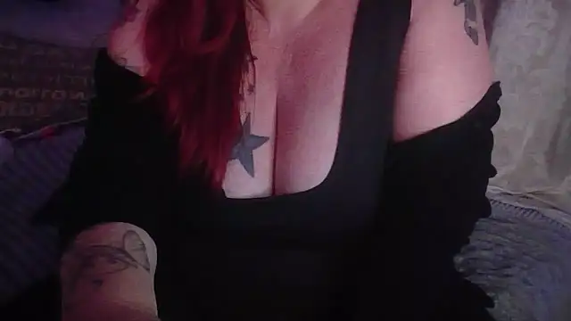 LynnLa online show from 11, 11, 2025