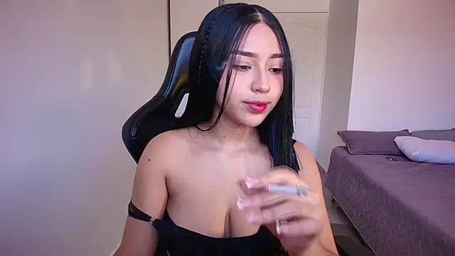 EmilyPaynne online show from 14, 1, 2025