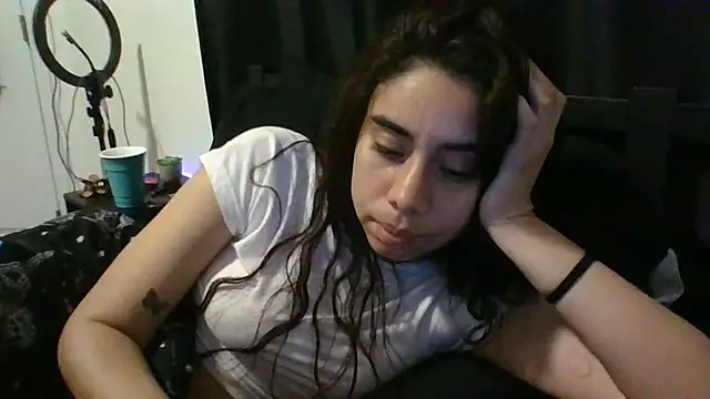 Snapshot of catrinasexy19 chatting on 18, 3, 2025 catrinasexy19 online show from 18, 3, 2025